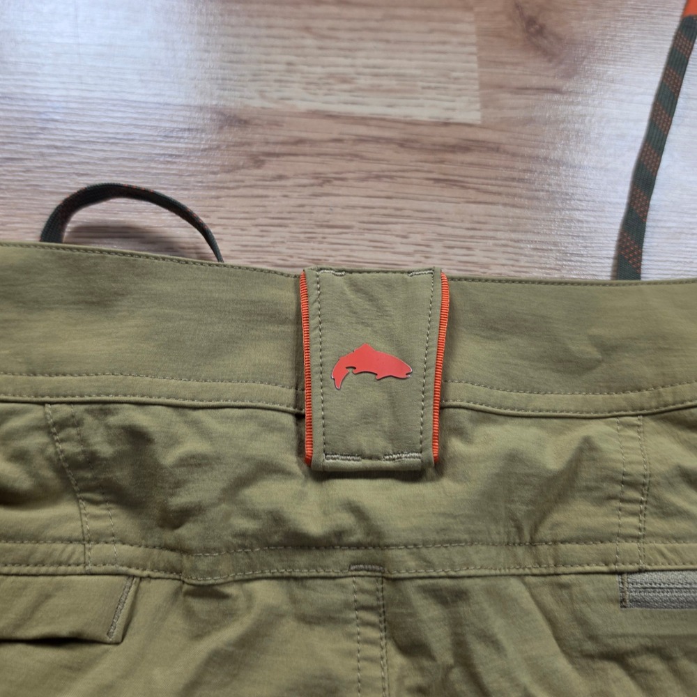 Simms Fishing Shorts Mens 40 Green Quick Dry Cargo Hiking Outdoor Performance - Picture 7 of 11